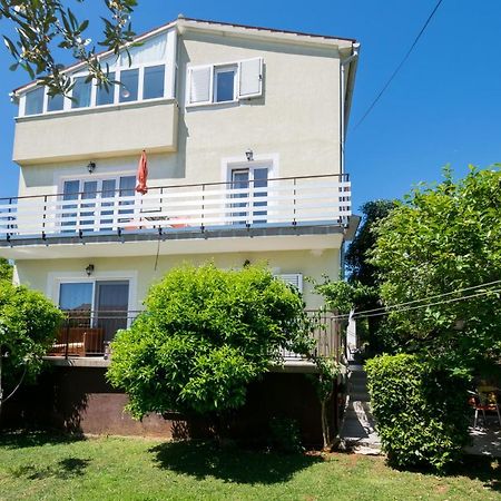 Cozy Apartments Emina Near The Sea Premantura Εξωτερικό φωτογραφία